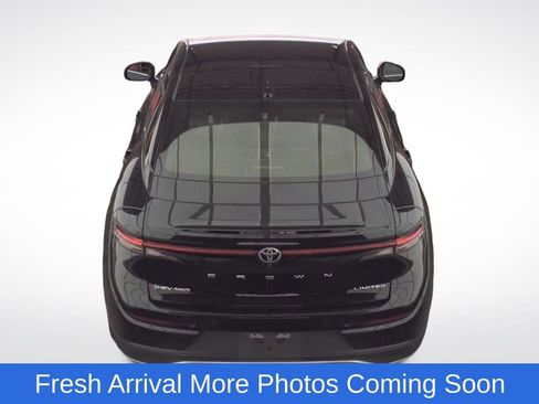 Used 2024 Toyota Crown Limited image 7