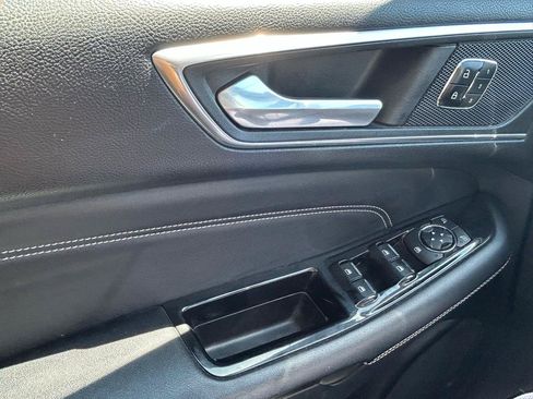 Used 2015 Ford Edge Titanium w/ Equipment Group 302A AWD/4WD image 33