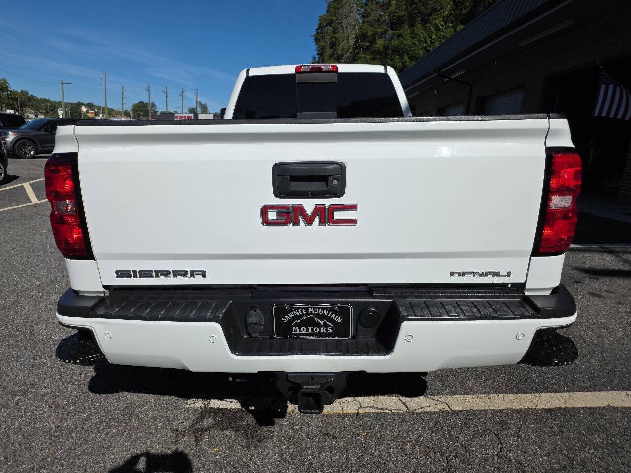 Used 2016 GMC Sierra 3500 Denali w/ Duramax Plus Package AWD/4WD image 5