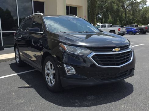 Used 2019 Chevrolet Equinox LT FWD image 3