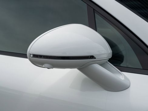 Certified 2026 Porsche Macan AWD/4WD image 41
