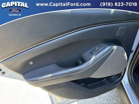 Certified 2025 Ford Mustang Mach-E Premium AWD/4WD image 17