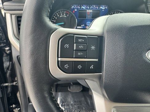 Used 2024 Ford Expedition XLT image 16