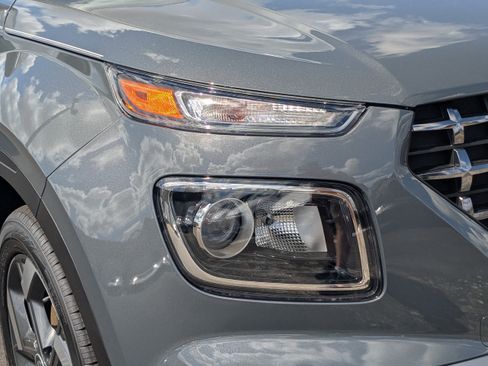 New 2026 Hyundai Venue SEL image 2