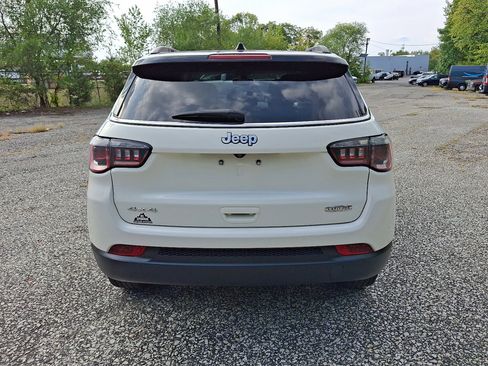 Used 2018 Jeep Compass Latitude w/ Popular Equipment Group image 4