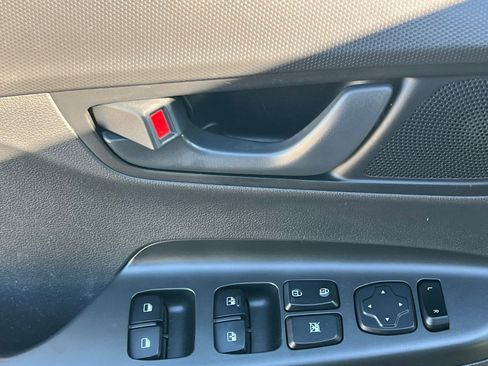 Used 2020 Hyundai Kona SEL Plus image 22