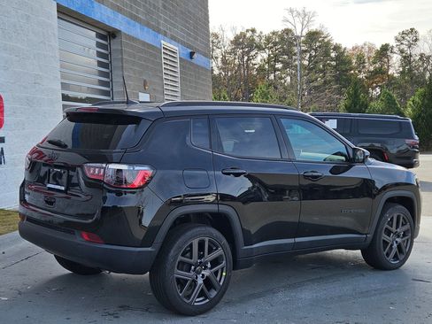 New 2026 Jeep Compass Latitude image 7