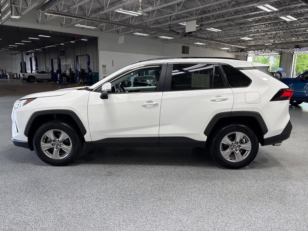 Used 2023 Toyota RAV4 XLE w/ Convenience Package AWD/4WD image 4