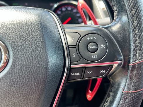 Used 2019 Toyota Camry XSE w/ Navigation Package FWD image 17