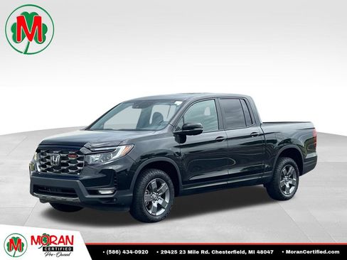 Used 2025 Honda Ridgeline TrailSport image 1