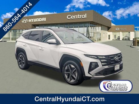 Certified 2025 Hyundai Tucson SEL AWD/4WD image 1