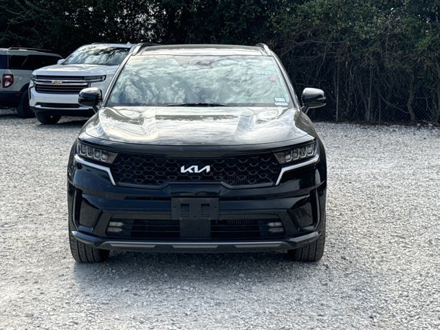 Used 2023 Kia Sorento EX w/ Panoramic Sunroof Package FWD image 2
