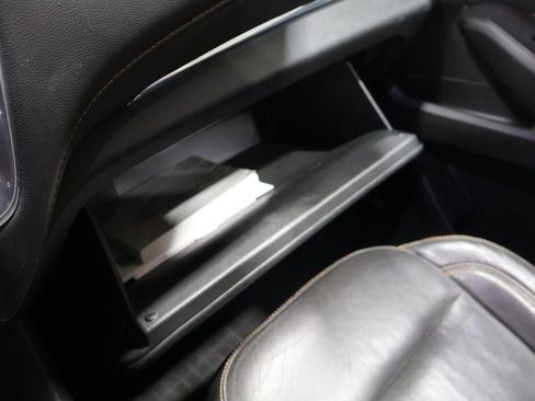 Used 2020 Chevrolet Traverse Premier w/ LPO, Floor Liner Package AWD/4WD image 40