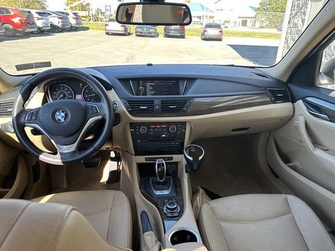 Used 2013 BMW X1 xDrive28i image 11