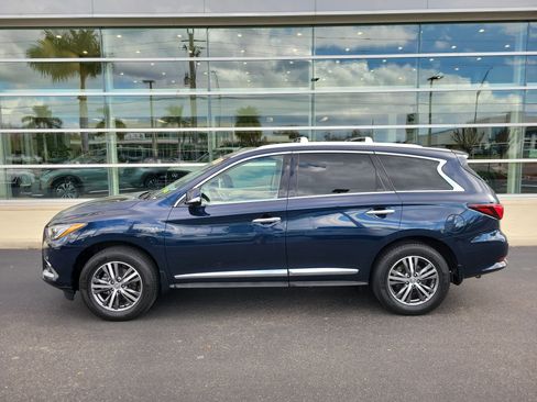 Used 2020 INFINITI QX60 Luxe w/ Essential Package image 7