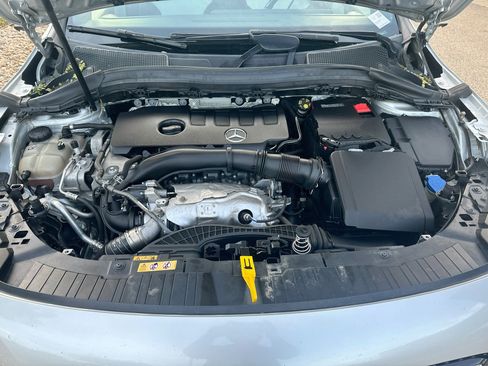 Used 2022 Mercedes-Benz GLA 250 4MATIC image 35