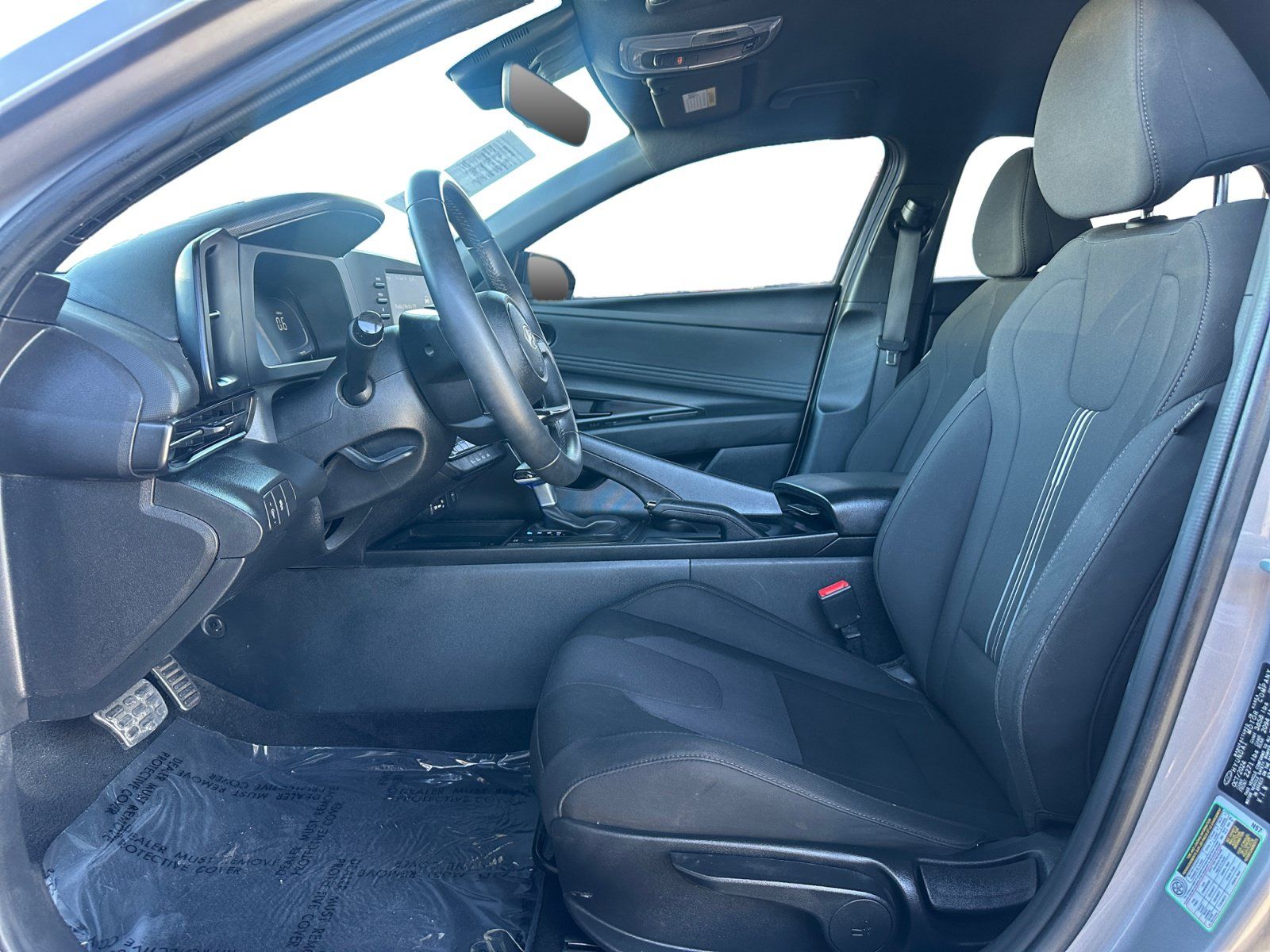 Used 2025 Hyundai Elantra Sport w/ Cargo Package FWD image 9
