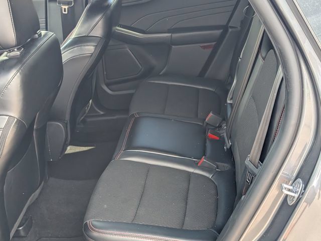 Used 2025 Ford Escape ST-Line Select AWD/4WD image 16