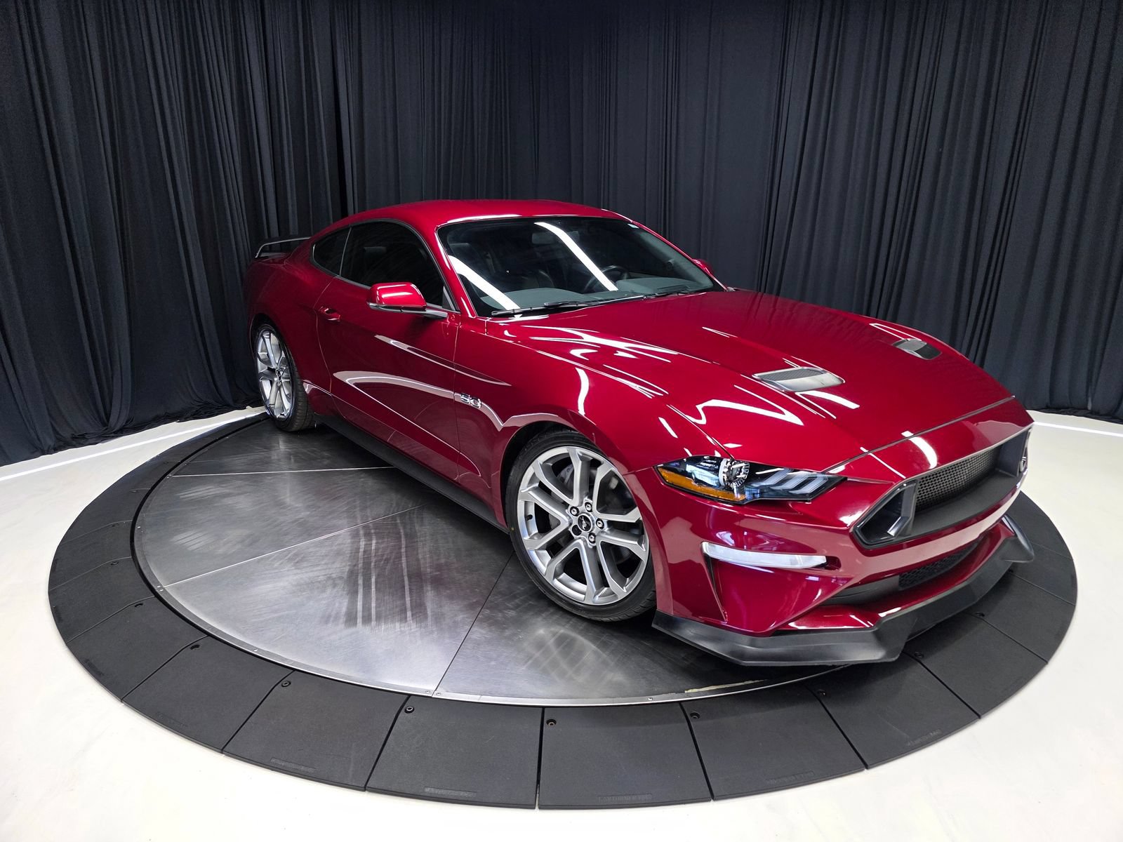 Used 2019 Ford Mustang GT Premium w/ Equipment Group 401A RWD image 49