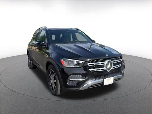 Used 2026 Mercedes-Benz GLE 350 4MATIC image 3