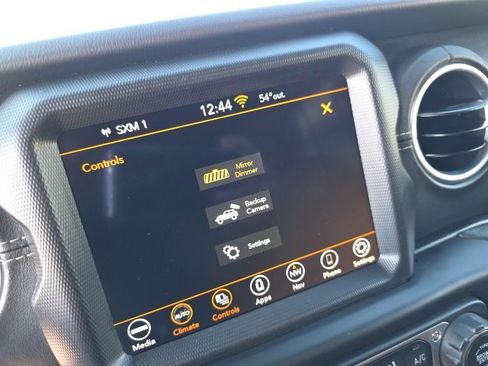 Used 2022 Jeep Wrangler Unlimited Sahara w/ Safety Group image 23