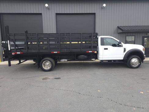 Used 2020 Ford F550 2WD Regular Cab Super Duty w/ Power Equipment Group image 5