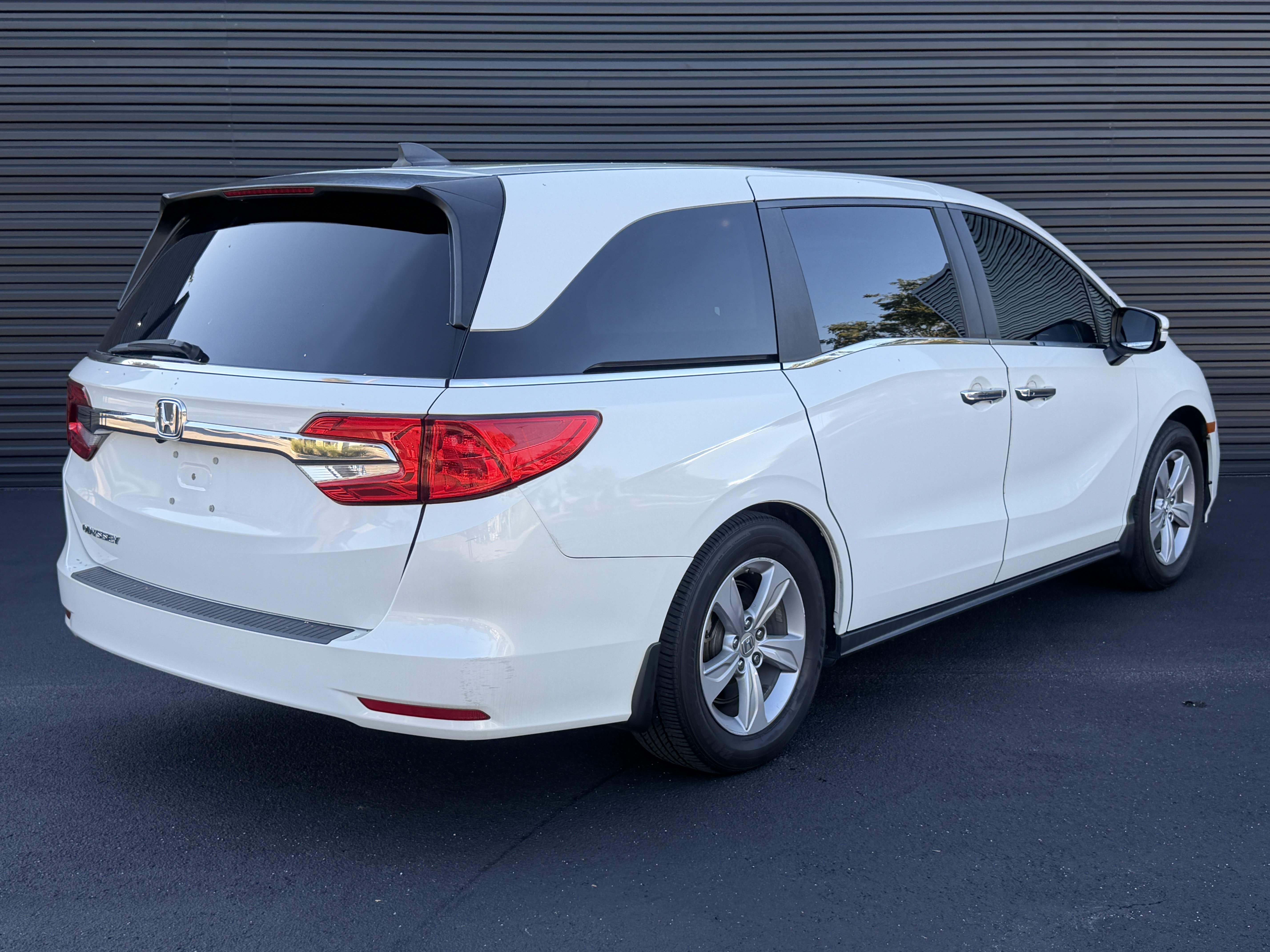 Used 2018 Honda Odyssey EX-L image 11