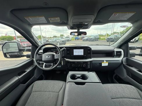 New 2026 Ford F250 XL w/ STX Appearance Package AWD/4WD image 17