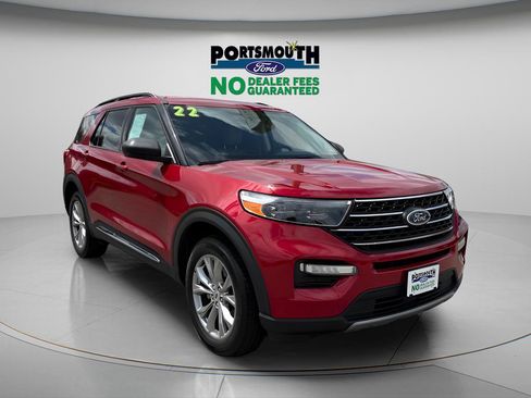 Certified 2022 Ford Explorer XLT w/ Equipment Group 202A AWD/4WD image 1