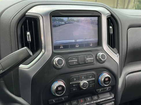 Used 2021 GMC Sierra 1500 Elevation w/ Preferred Package AWD/4WD image 17