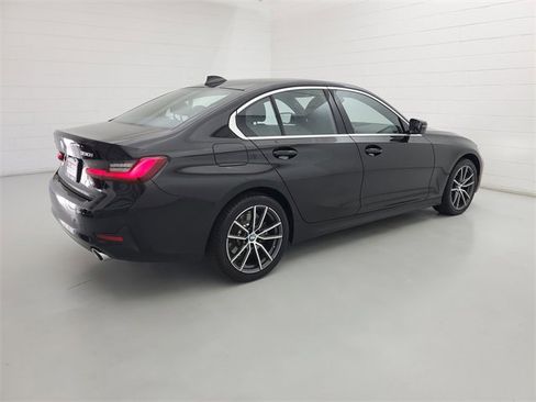 Used 2019 BMW 330i xDrive Sedan w/ Convenience Package image 5