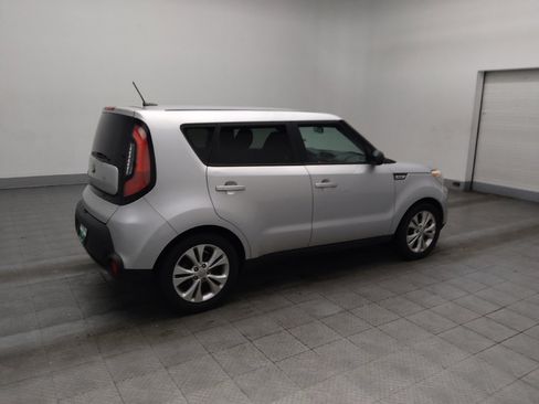 Used 2015 Kia Soul + image 10