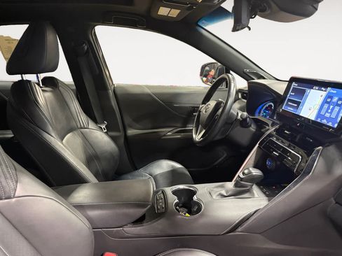 Used 2021 Toyota Venza Limited w/ Advanced Technology Package AWD/4WD image 16