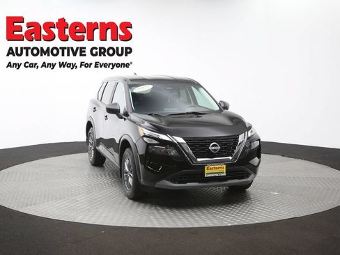 Used 2023 Nissan Rogue S AWD/4WD image 50