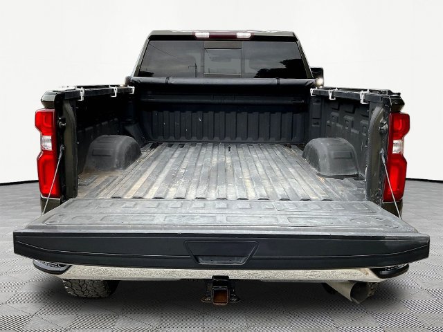Used 2022 Chevrolet Silverado 2500 LTZ w/ LTZ Plus Package AWD/4WD image 9