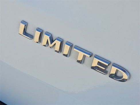 Used 2020 Jeep Grand Cherokee Limited image 10