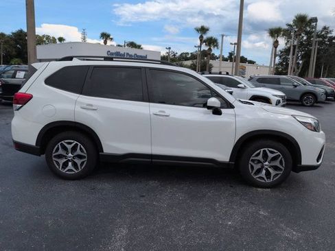 Used 2021 Subaru Forester Premium w/ Popular Package #1 AWD/4WD image 3