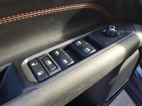 Used 2022 Jeep Compass Trailhawk w/ Trailhawk Convenience Group image 16