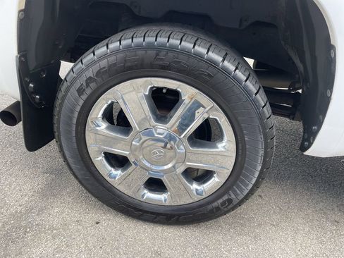 Used 2014 Toyota Tundra 1794 Edition image 12
