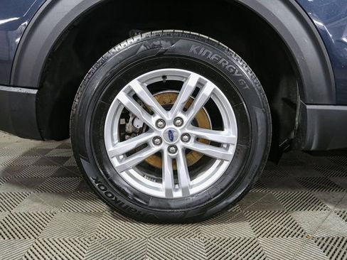 Used 2023 Ford Explorer XLT w/ Equipment Group 202A image 16