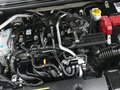 Used 2022 Nissan Sentra SR w/ Electronics Package FWD image 12