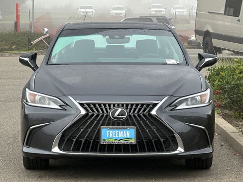 New 2025 Lexus ES 350 w/ Premium Package image 9
