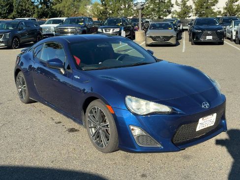 Used 2013 Scion FR-S image 3