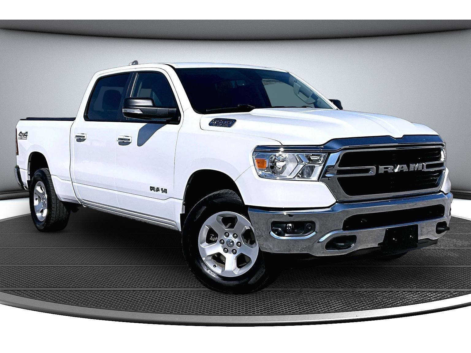 Used 2020 RAM 1500 Big Horn AWD/4WD image 2