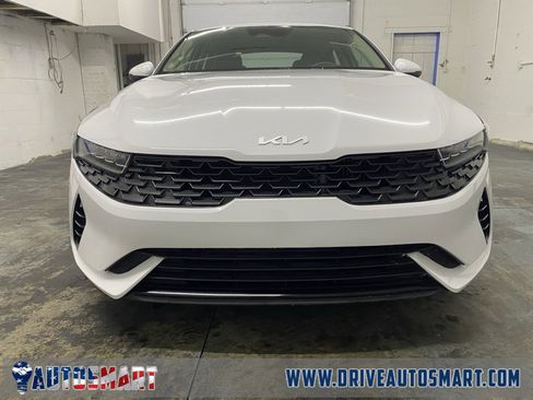Used 2023 Kia K5 LXS image 8