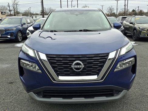 Used 2023 Nissan Rogue SV image 8