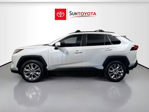 Used 2024 Toyota RAV4 XLE Premium image 7