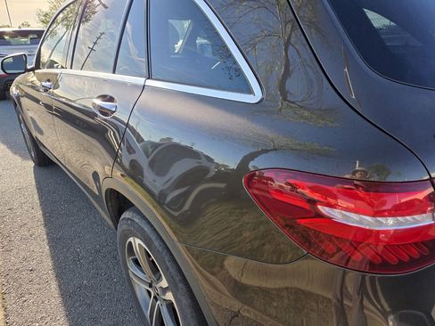 Used 2017 Mercedes-Benz GLC 300 4MATIC image 6