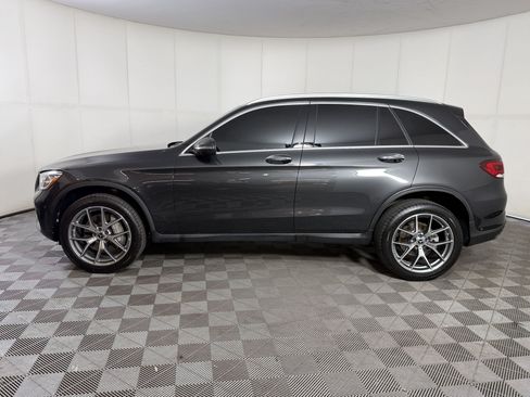 Used 2022 Mercedes-Benz GLC 300 4MATIC image 2