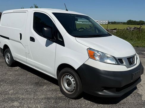 Used 2019 Nissan NV200 S w/ Back Door Glass Package FWD image 2